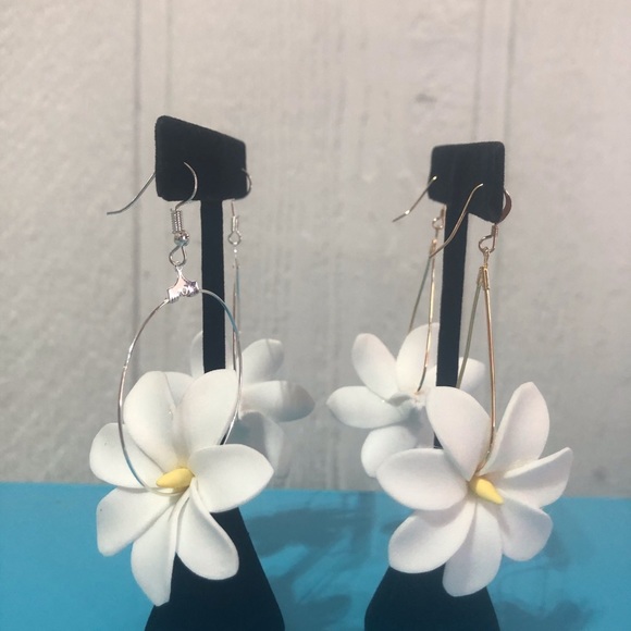 Foam Flower Earrings - Picture 4 of 11